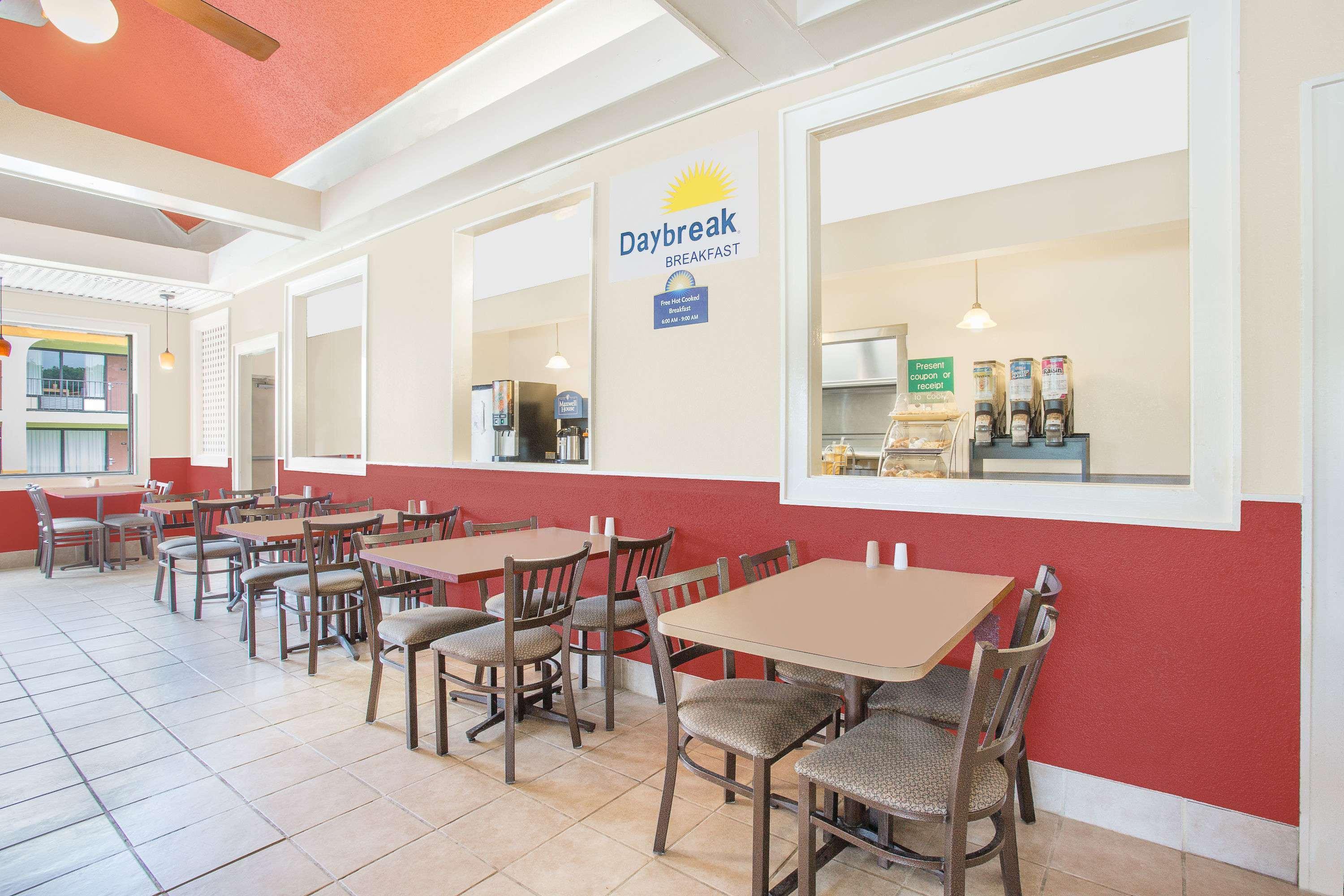 Days Inn By Wyndham Ruther Glen Kings Dominion Area Ngoại thất bức ảnh