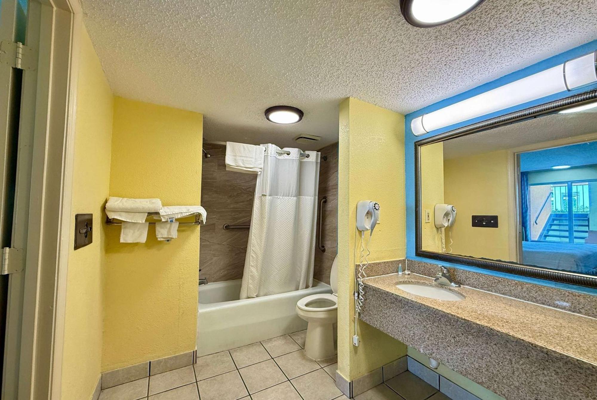 Days Inn By Wyndham Ruther Glen Kings Dominion Area Ngoại thất bức ảnh