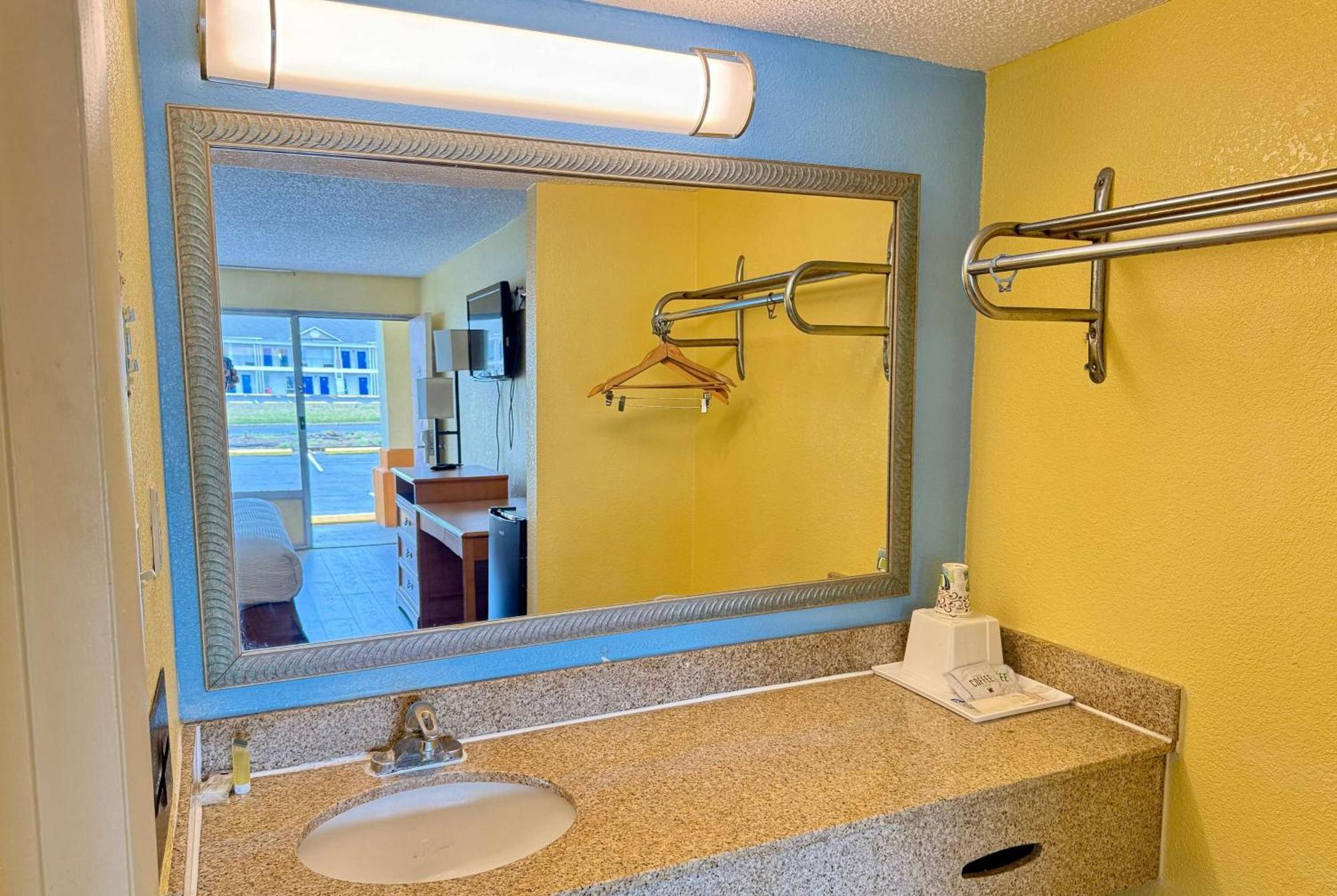 Days Inn By Wyndham Ruther Glen Kings Dominion Area Ngoại thất bức ảnh