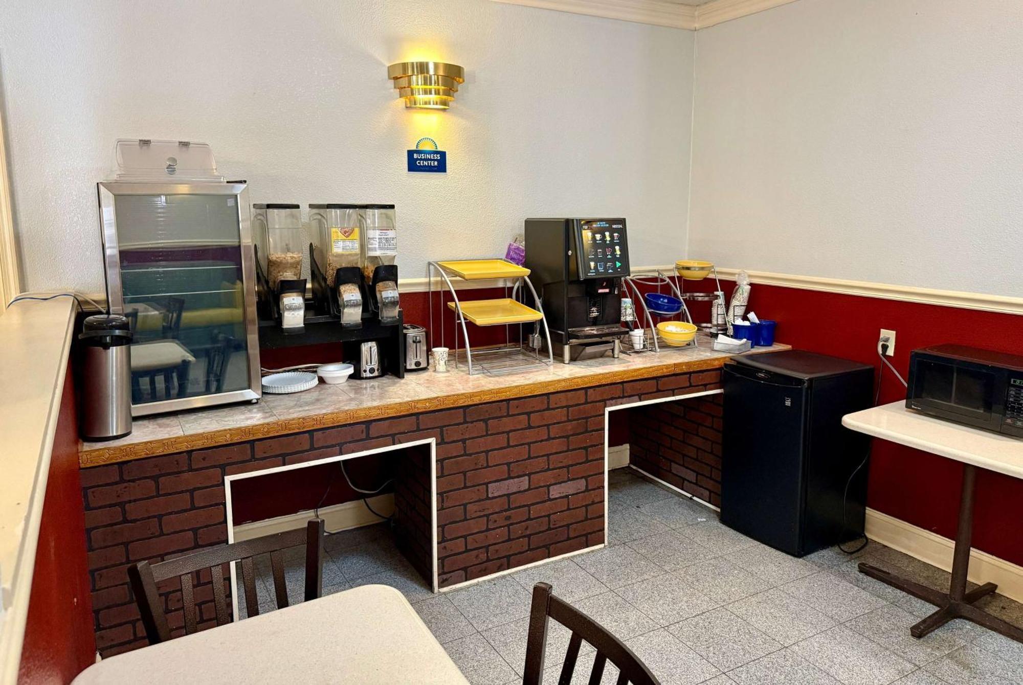 Days Inn By Wyndham Ruther Glen Kings Dominion Area Ngoại thất bức ảnh